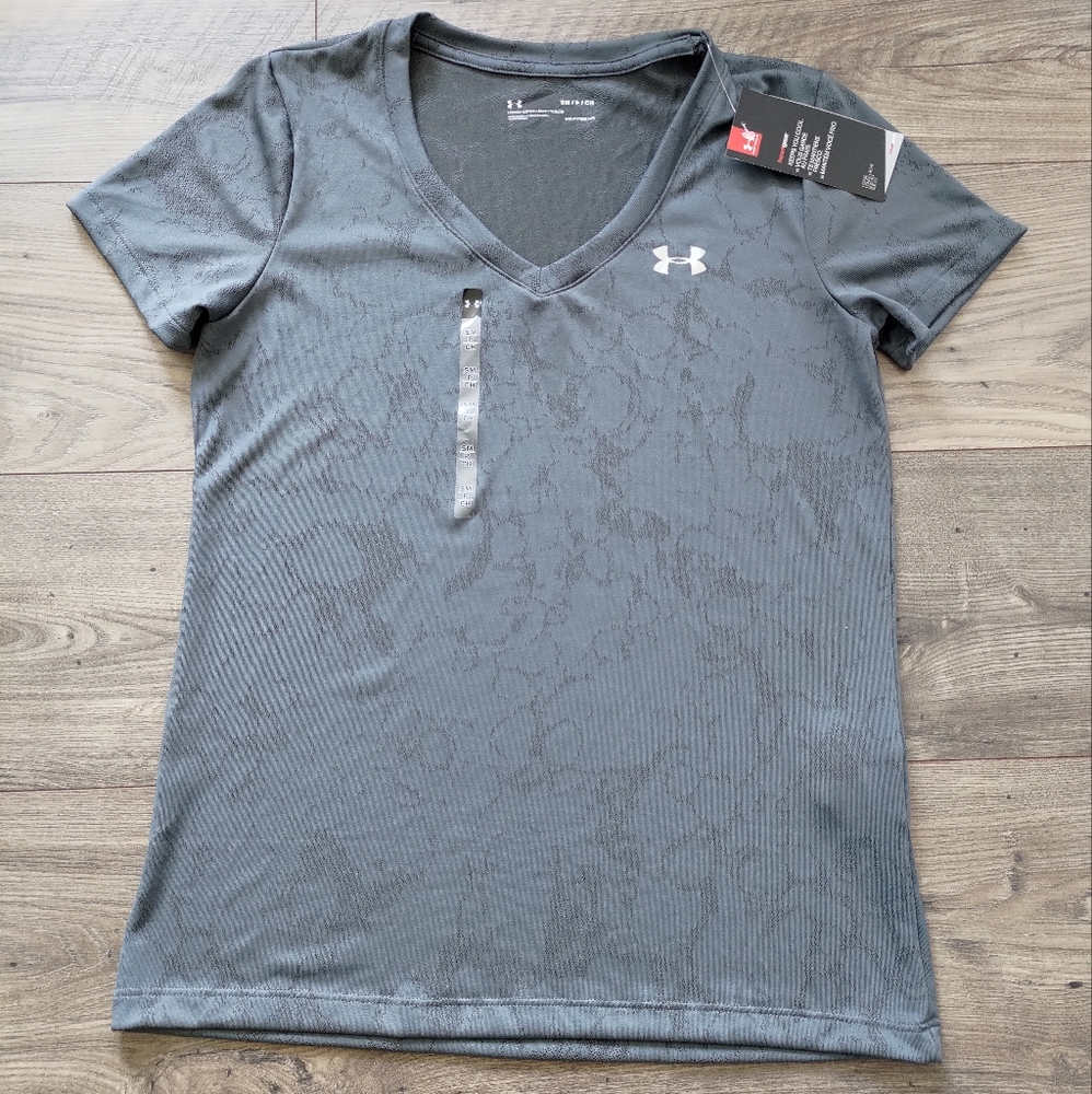 Under Armour Women's grey Sweatshirt